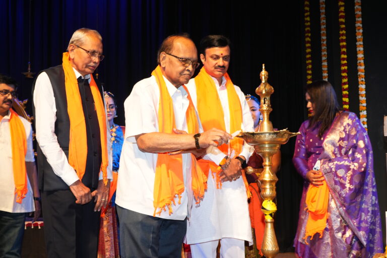 Chief Guests at Kala Vaibhoga